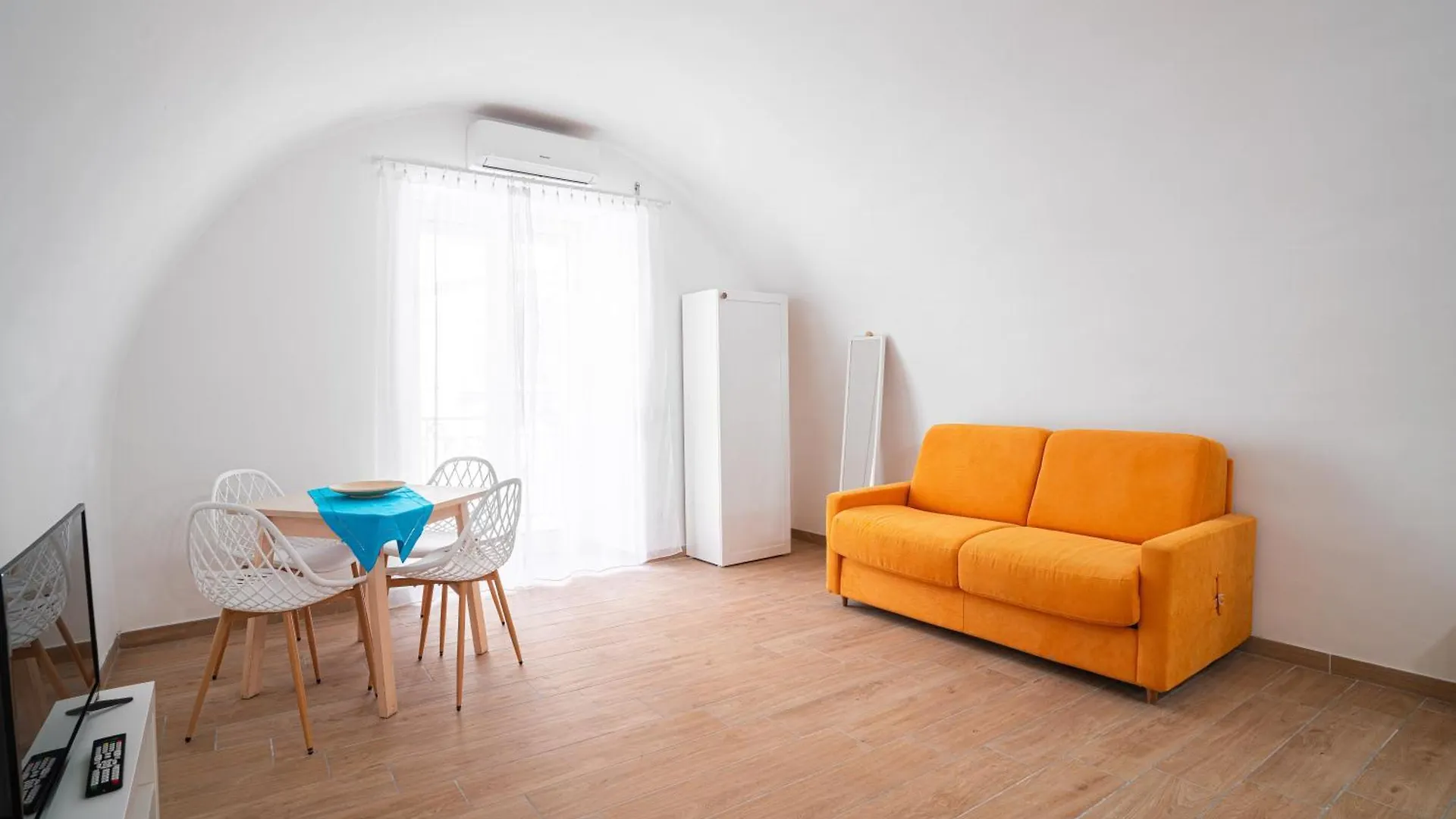 Catacombe San Gaudioso - Suite Bella M'Briana Naples Apartment